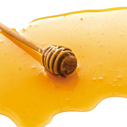 عسل کاملا خالص و طبیعی از گیاهان بهار